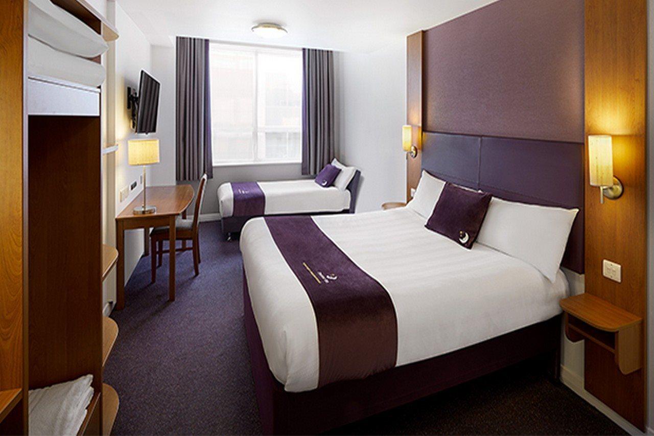 Premier Inn Chippenham Chippenham  Esterno foto