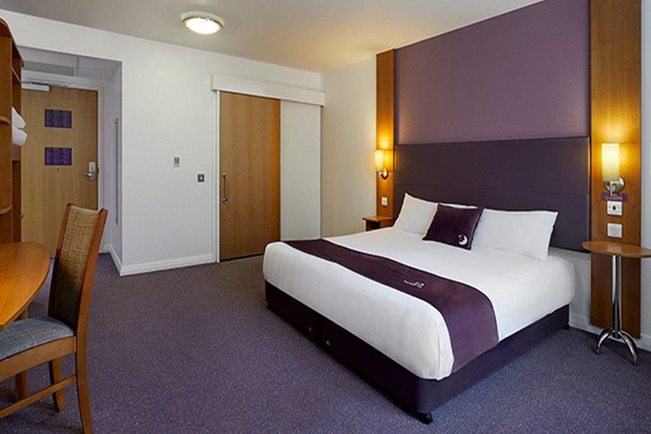 Premier Inn Chippenham Chippenham  Esterno foto
